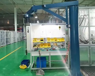 Кран консольный на колонне двухплечевой